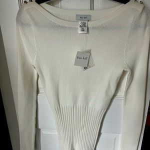 Light weight sweater